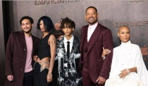 Will Smith reaparece junto a su familia en la alfombra roja de Emancipation