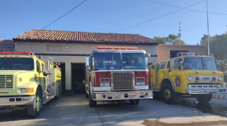 PROPIETARIA DE VEHÍCULO  Agradece intervención de bomberos
