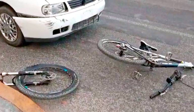 Provoca colisión imprudente ciclista