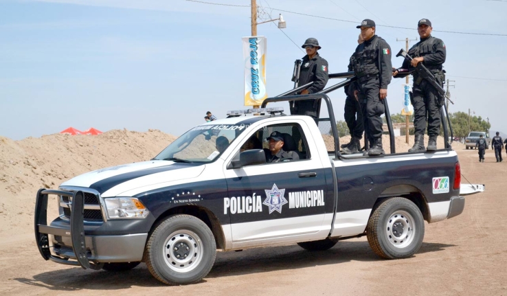 EN MERCANCÍA DE NEGOCIO  Ebrio sujeto causa daños