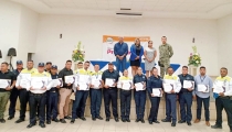 ELEMENTOS DE POLICÍA Y TRÁNSITO Culminan educación preparatoria