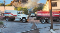EN LA PARTE ALTA DE LA CALLE 15  Se incendia predio