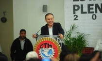 EL GOBERNADOR ALFONSO DURAZO  Llama a mantener la paz laboral