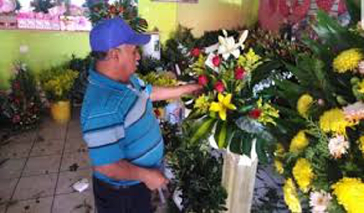 Se esperanzan floristas
