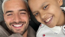 Emotivo momento en que Maluma regala casa a un niño con cáncer