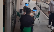    ESTUDIANTES DEL CAM   Toman clases a la intemperie