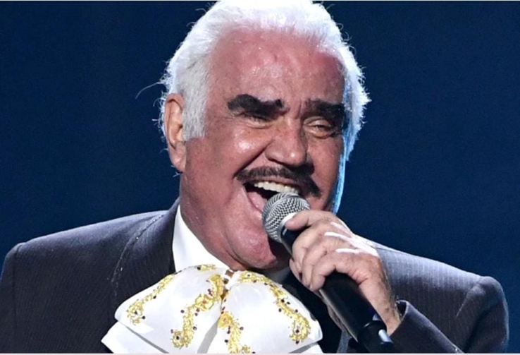 Vicente Fernández recibe homenaje en los Premios Platino