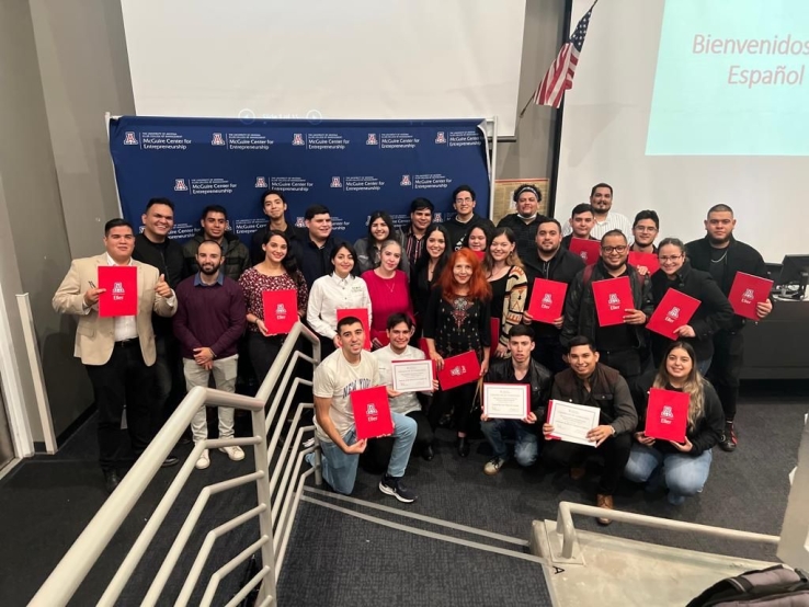 Sobre emprendedurismo. Certifica Universidad de Arizona a alumnos de UTH