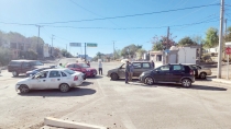 VECINOS DE LA COLONIA POPULAR  Protestan contra la CEA