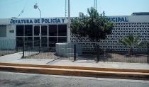 Reportan a mala paga y detienen al trabajador
