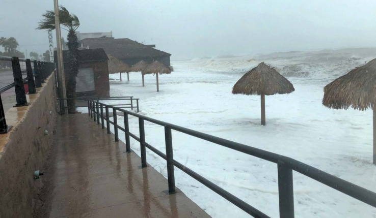 Playa incluyente, mar de corrupción