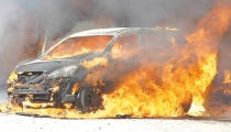 Se incendia vehículo en carretera Guaymas-Hermosillo