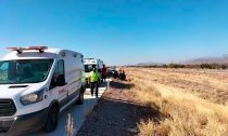 Deja dos lesionados salida de carretera
