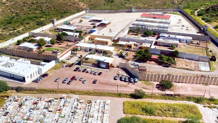 MAESTRO DE SECUNDARIA  Acusado de violación y estupro