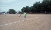 CON POCOS JUGADORES  Pierde La Polilla
