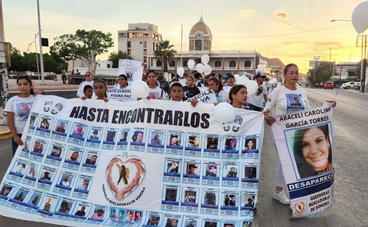 Marchan por sus desaparecidos en Guaymas
