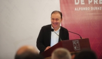 El gobernador Alfonso Durazo. Promoverá nueva cultura vial