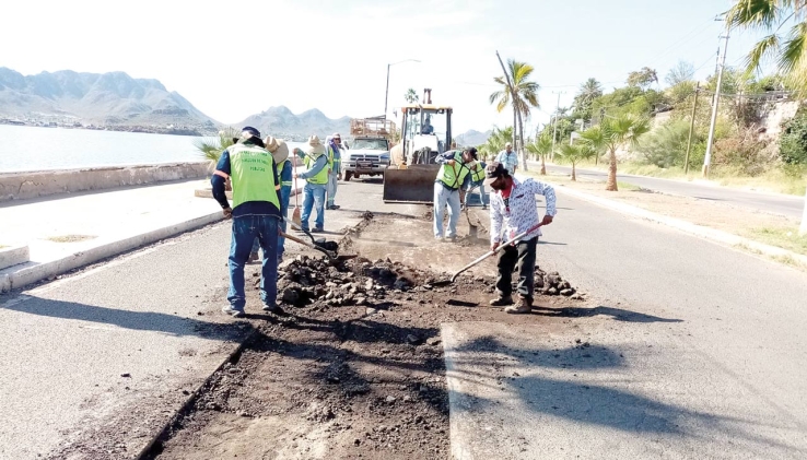 INFRAESTRUCTURA URBANA Y OBRAS PÚBLICAS  Mantiene activo programa emergente de bacheo