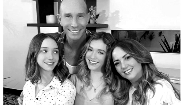 Andrea Legarreta y Erik Rubín reaparecieron juntos tras anunciar separación