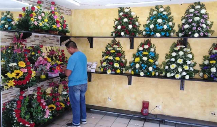 NUEVAMENTE  Floristas en problemas