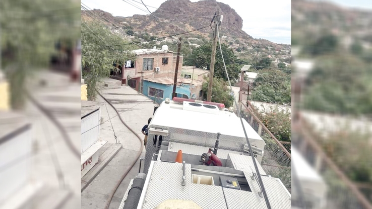 EN EL CENTRO  Acuden a incendio de maleza