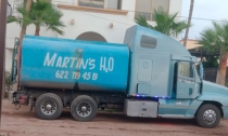 Ante desabasto, &#039;piperos&#039; encarecen el agua