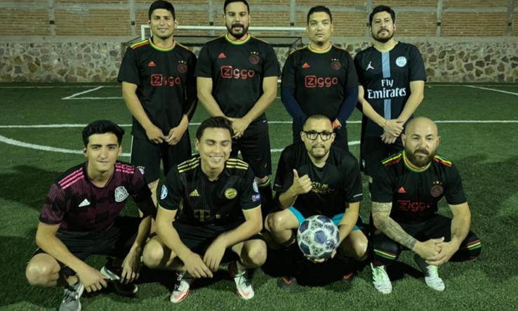 EN LIGA VETERANOS  Adictos al Deporte FC arranca con triunfo