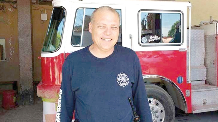 Recordarán bomberos a comandante Alberto Osuna