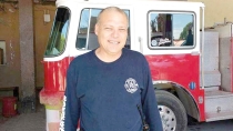 Recordarán bomberos a comandante Alberto Osuna