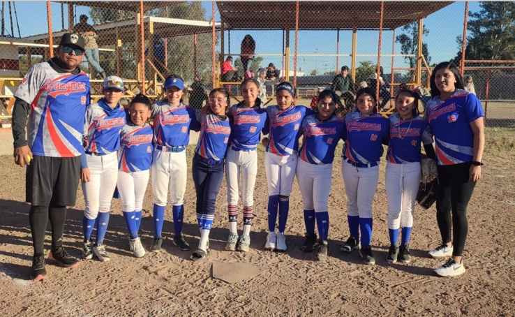 NUEVE JUGADORAS DE GUAYMAS EN SOFTBOL. Fueron seleccionadas para participar en Torneo Nacional