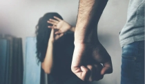 Intenta lesionar a ex pareja