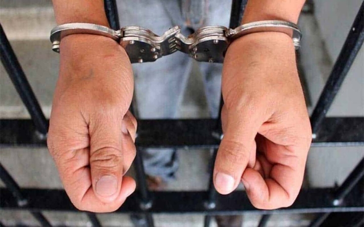 POR ALTERAR EL ORDEN EN VÍA PÚBLICA Encarcelan a un par