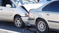 Lesionada al colisionar