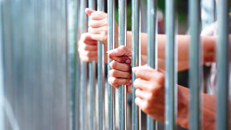 Arrestan a dos infractores