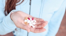 Se intoxica mujer con pastillas