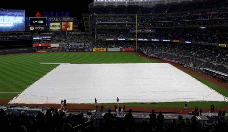 Juego definitivo entre Yankees y Guardianes es pospuesto por lluvia