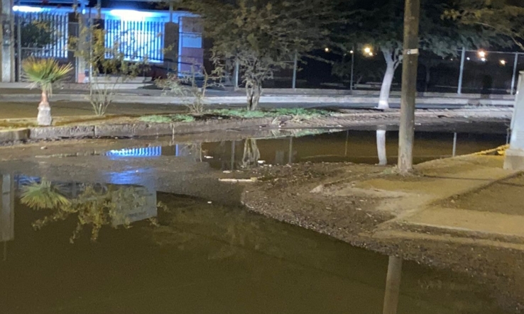 RESIDENTES DE VILLA DORADA UNO  Exigen solución