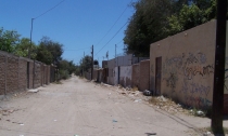 POR AZOMARSE A LAS VIVIENDAS   Detienen a escandaloso sujeto 