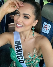 Ella es Andrea Meza