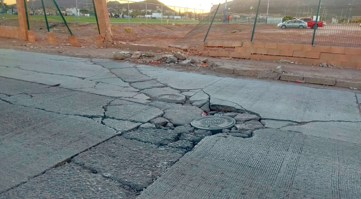 Daña dompe cerco de Unidad Deportiva