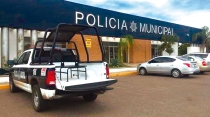 EN LA COLONIA SAHUARIPA  Impacta camión urbano a vehículo