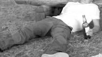 POR CAUSAR PROBLEMAS  Recibe golpe en el rostro jornalero