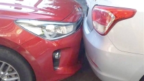 EN EL CENTRO  Daños materiales deja choque de autos