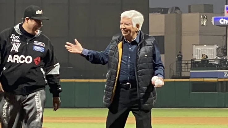 Acumula 40 años en el beisbol Luis Carlos Joffroy Núñez