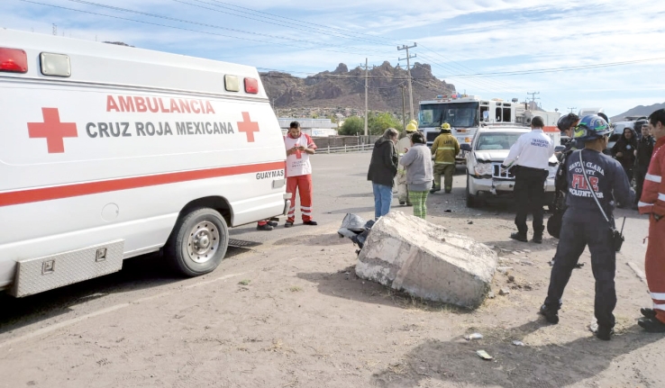 EN CHOQUE DE VEHÍCULOS  Resulta mujer lesionada