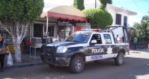 EN EL SECTOR SUR  Se sale de camino vehículo