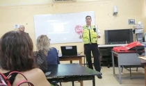 EN ZONAS ESCOLARES  Buscan poner orden vial