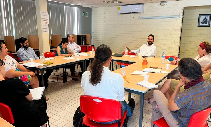 Imparten taller de cooperativas creativas