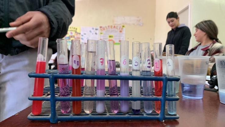 A través de laboratorios en los planteles Incentiva Cobach educación científica de alumnos