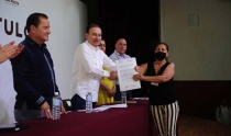EN AGUA PRIETA Entregan títulos de propiedad a familias